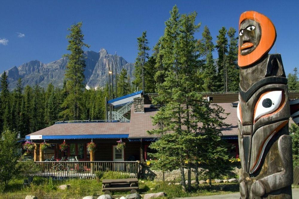 Sunwapta Falls Rocky Mountain Lodge Джаспер Экстерьер фото